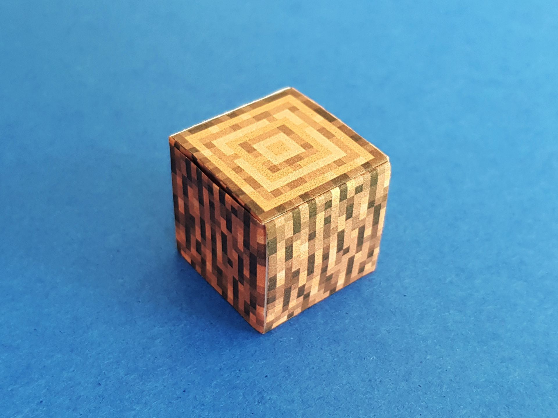 Origami Minecraft redwood wood block texture and template