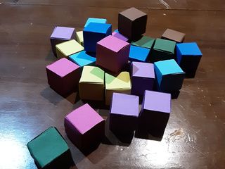 Origami cubes folded by Janelessly